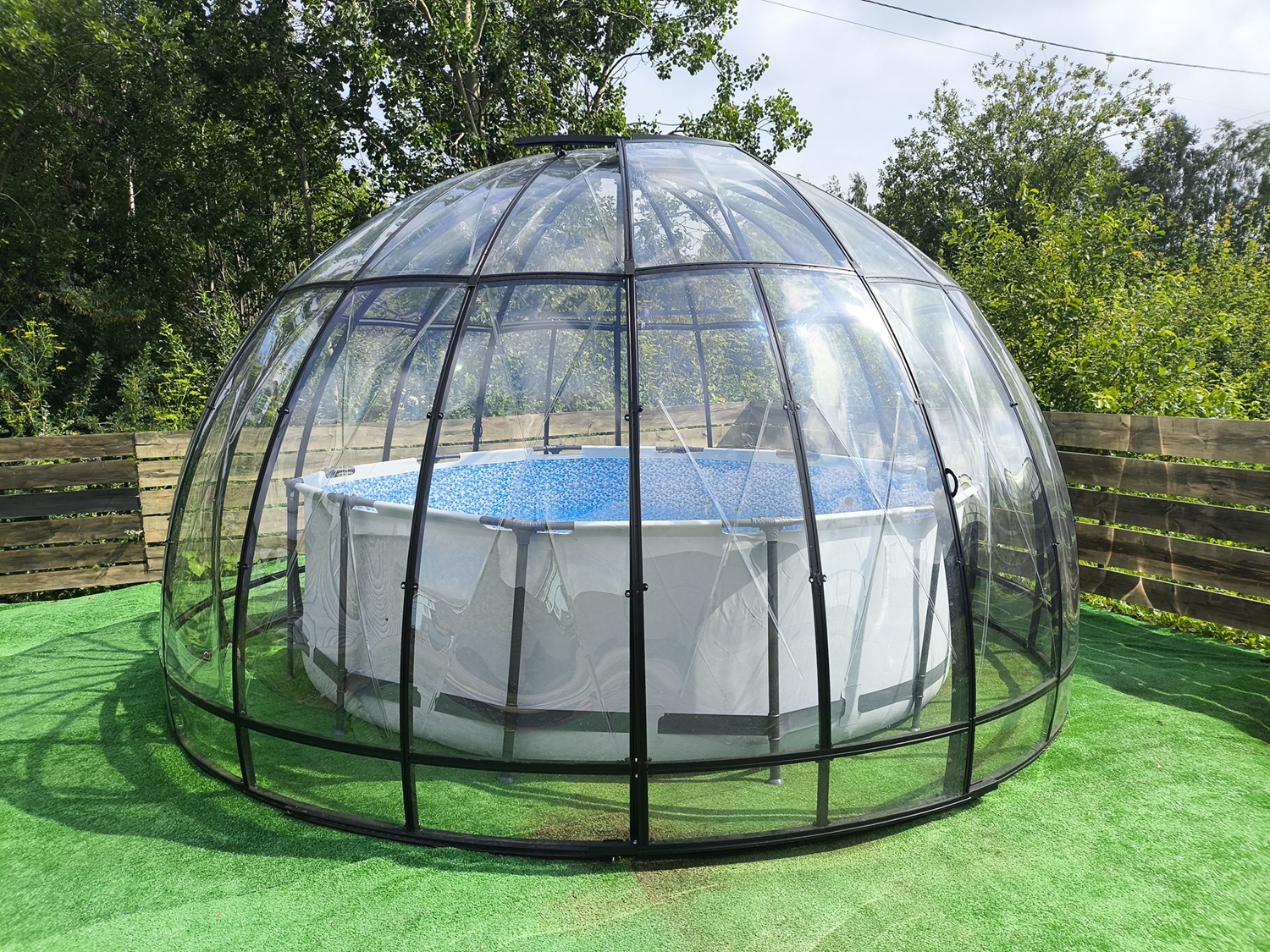 Купол SOL D = 4,5 м с прозрачным цоколем